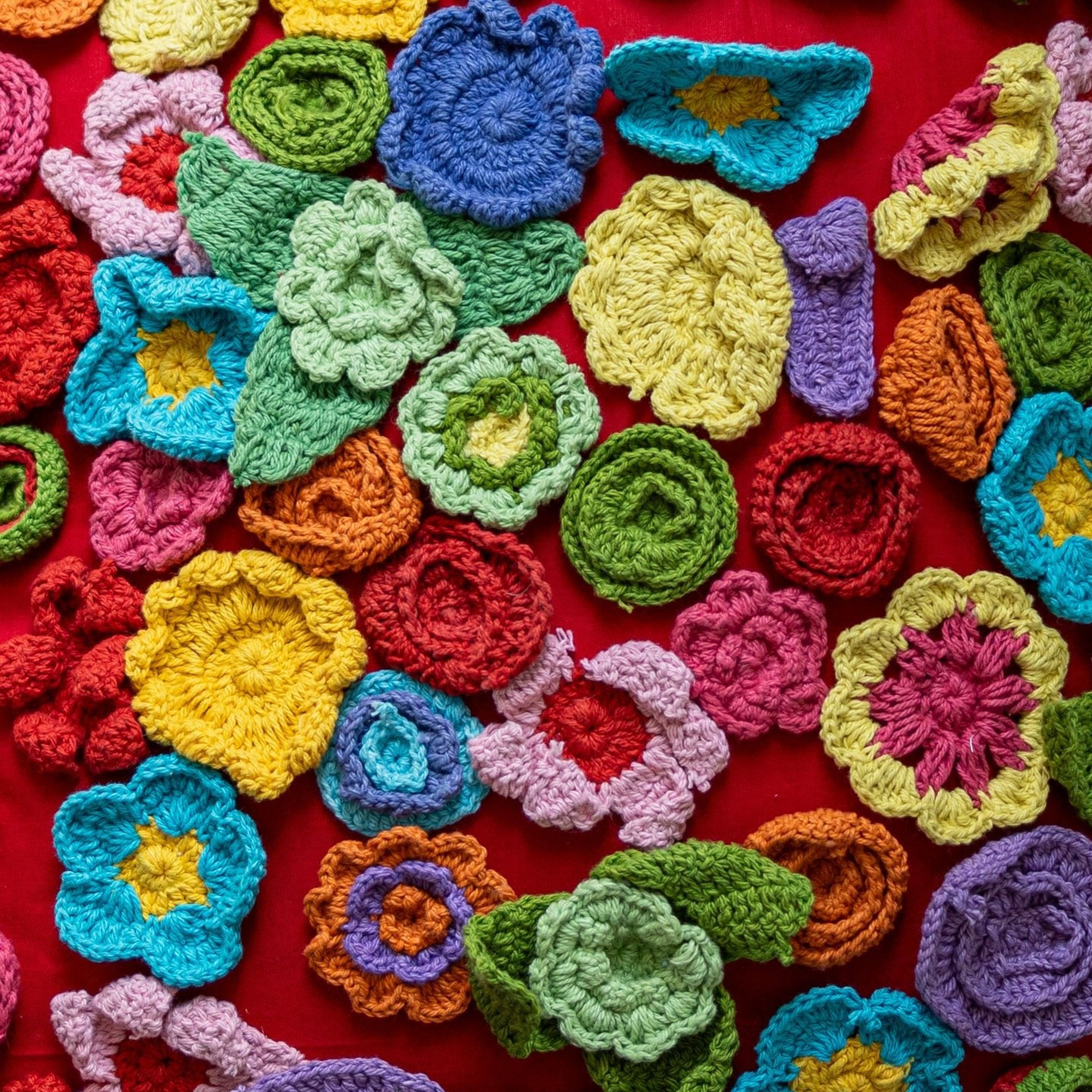 Poppy Organic Cotton Abstract Crochet Throw Pillow