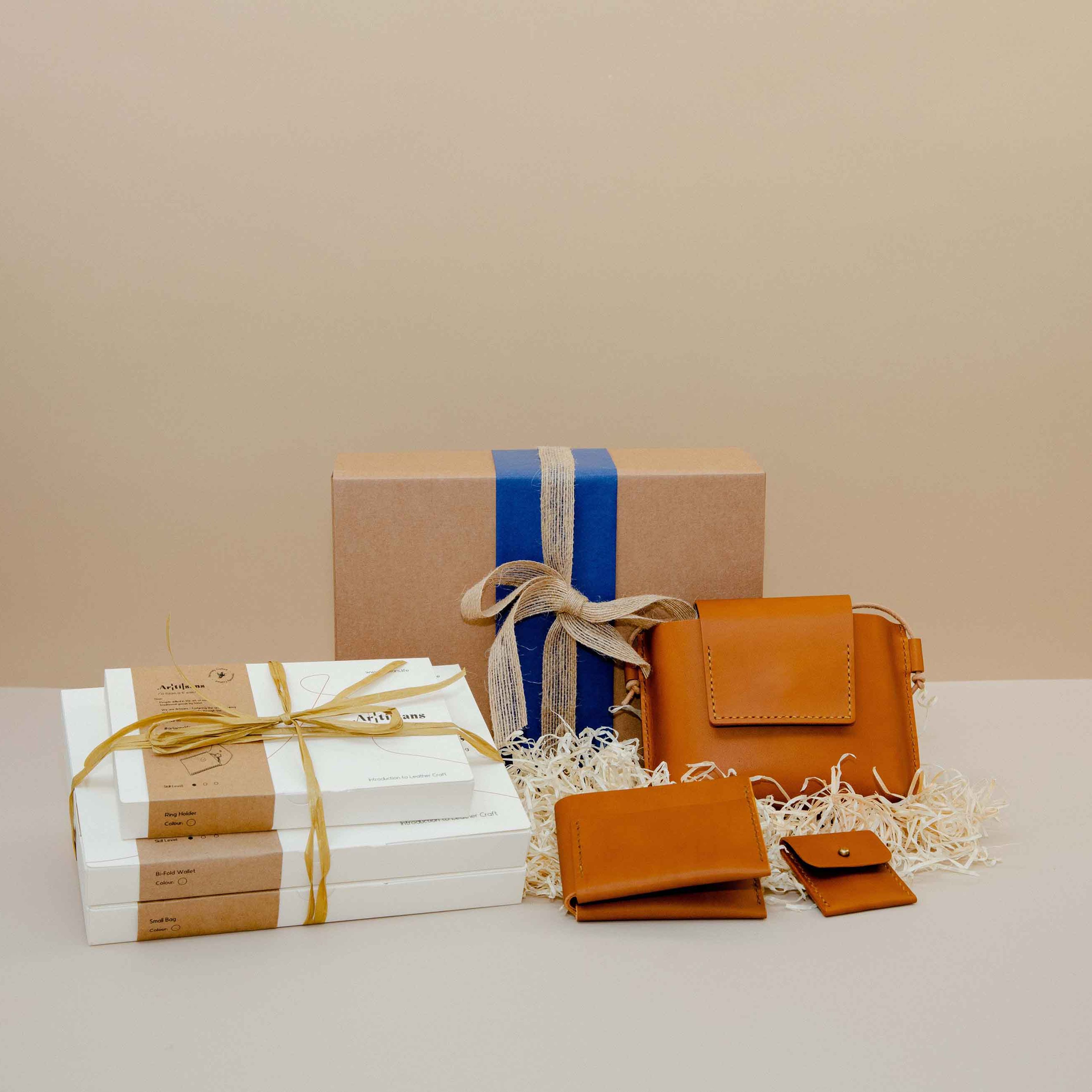 Christmas Gift bundle - D.I.Y Leather Small bag, D.I.Y Leather Bi-fold wallet, D.I.Y Leather Ring case (Includes 3 D.I.Y Leather Keyrings)