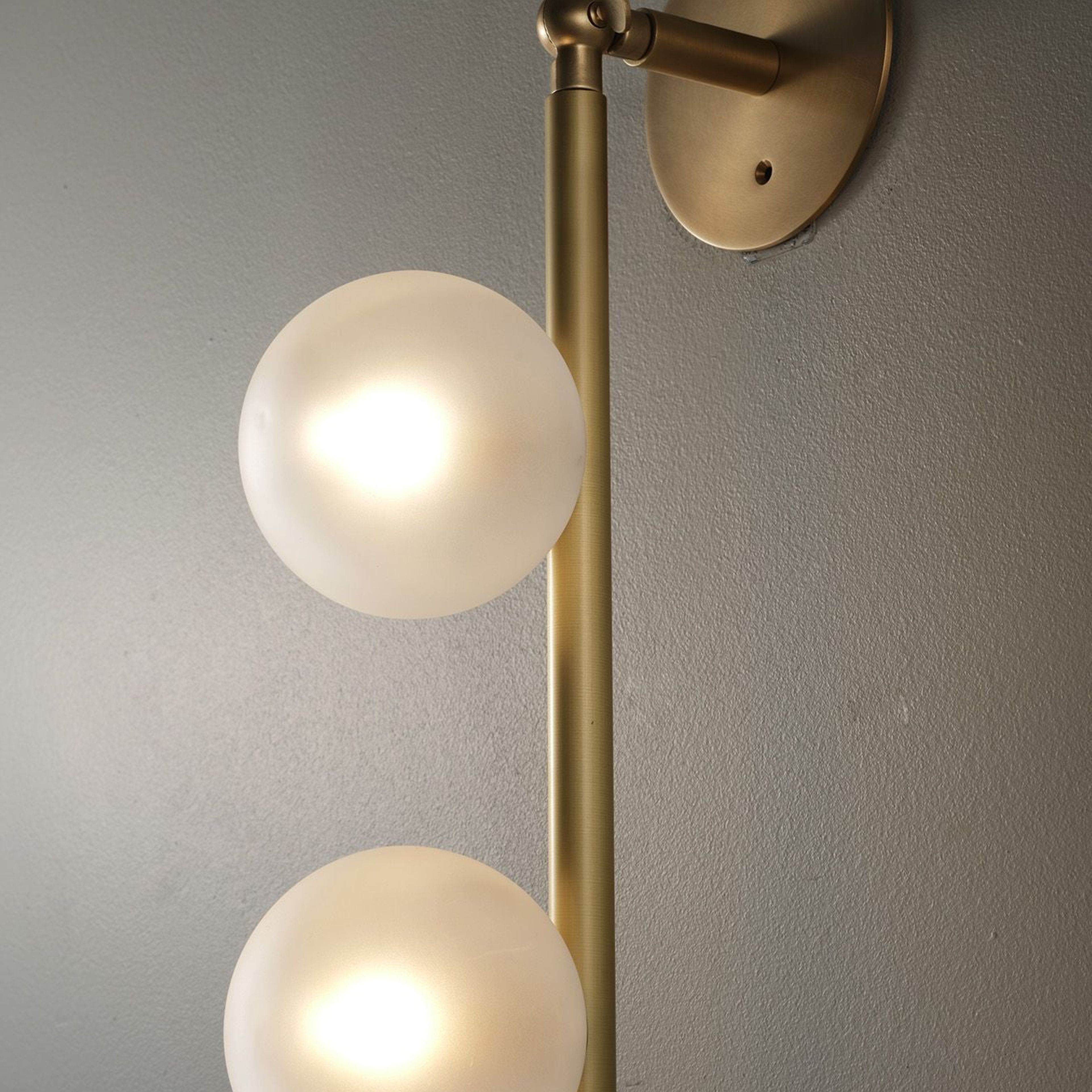 Bisou Wall Sconce