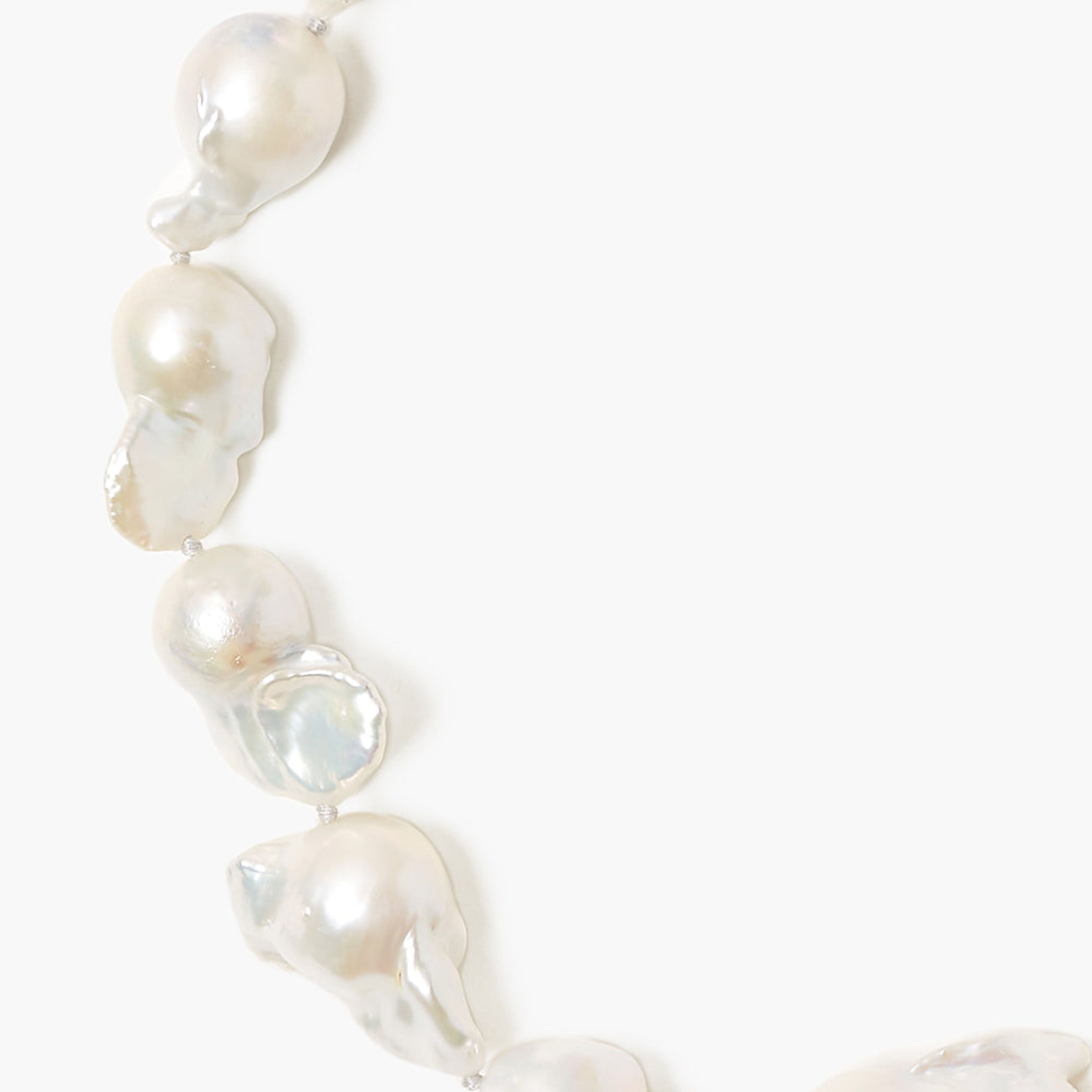 White Baroque Pearl Collar Necklace
