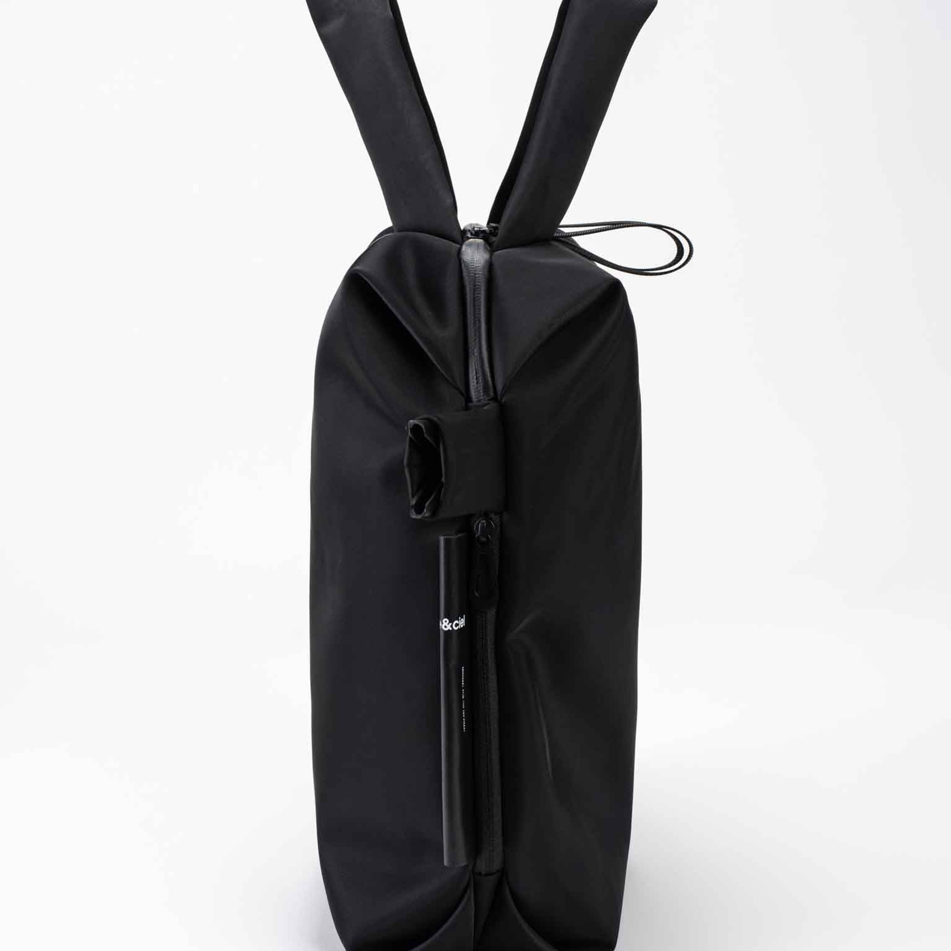 Rour Sleek Black Bag