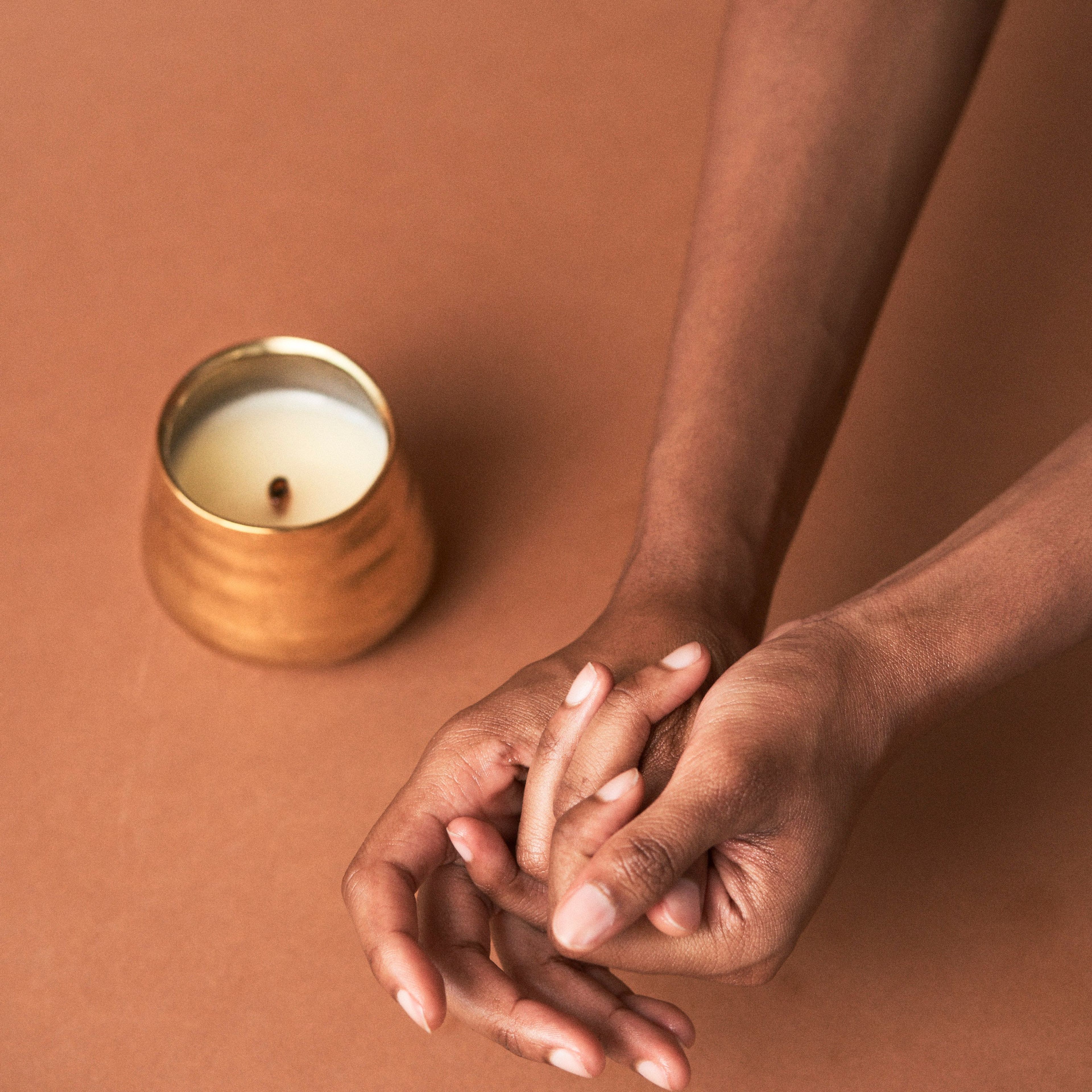 Etherea : An Aromatic Massage Oil Candle