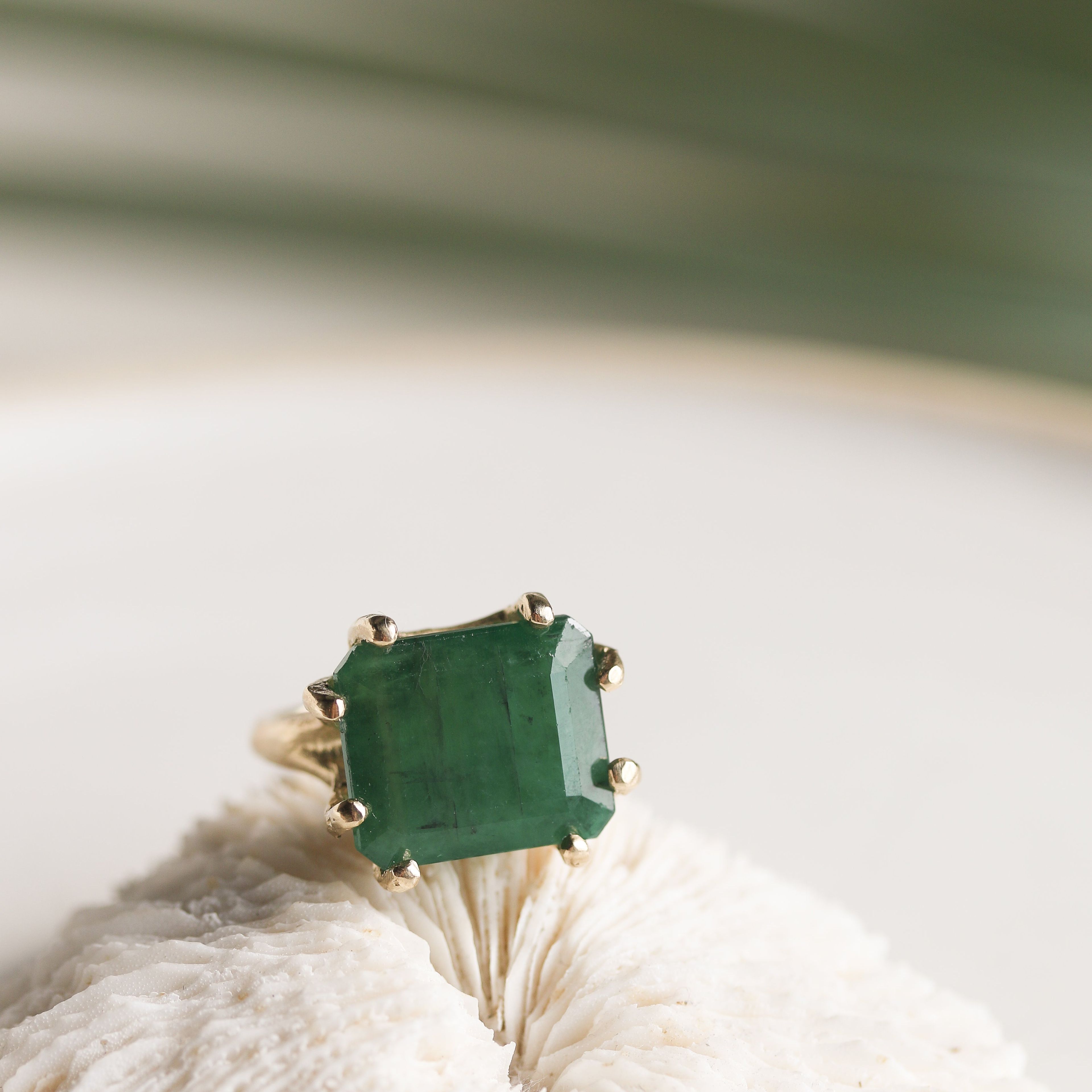 Jp Emerald 8 Prong Ring