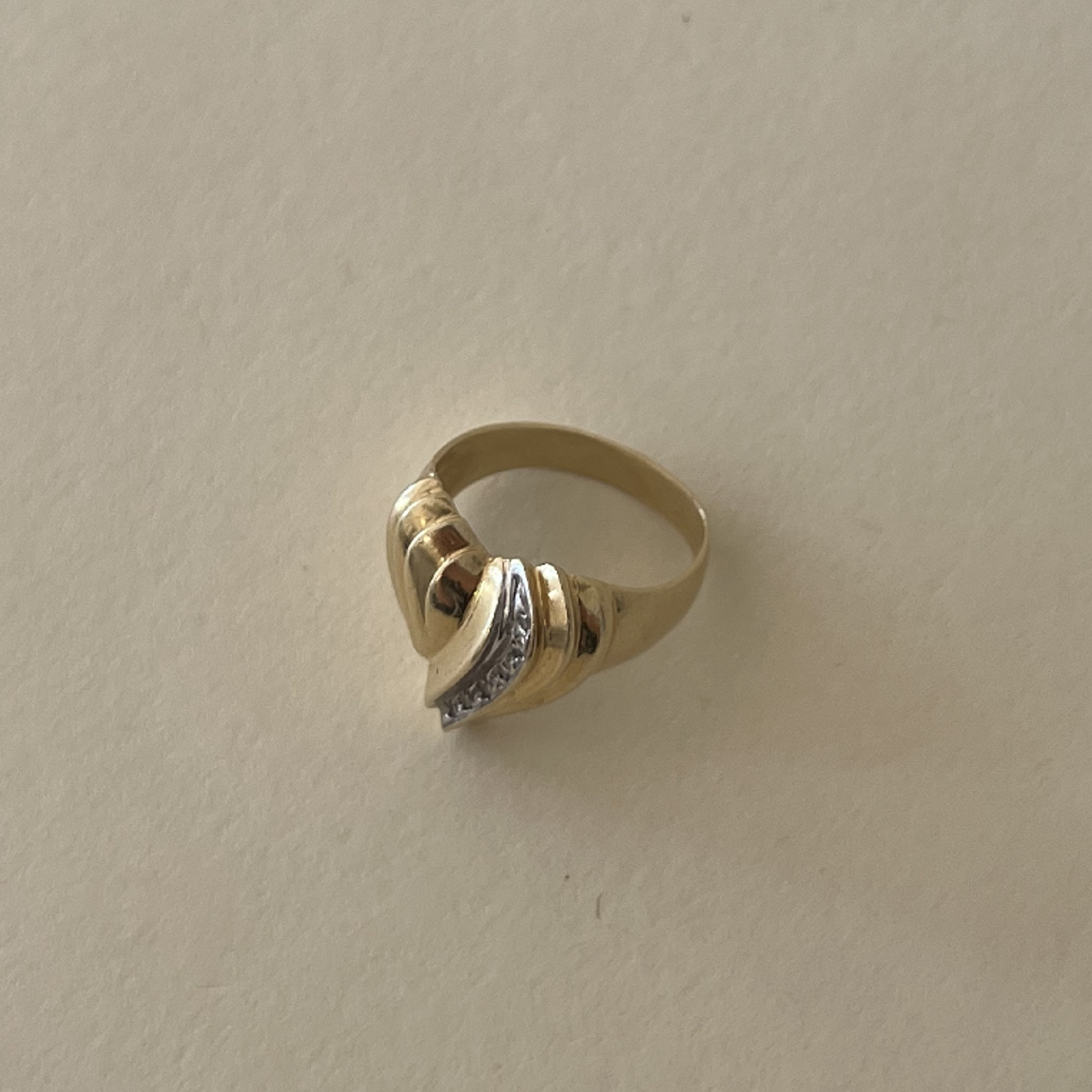 Vintage Heart Diamond Ring