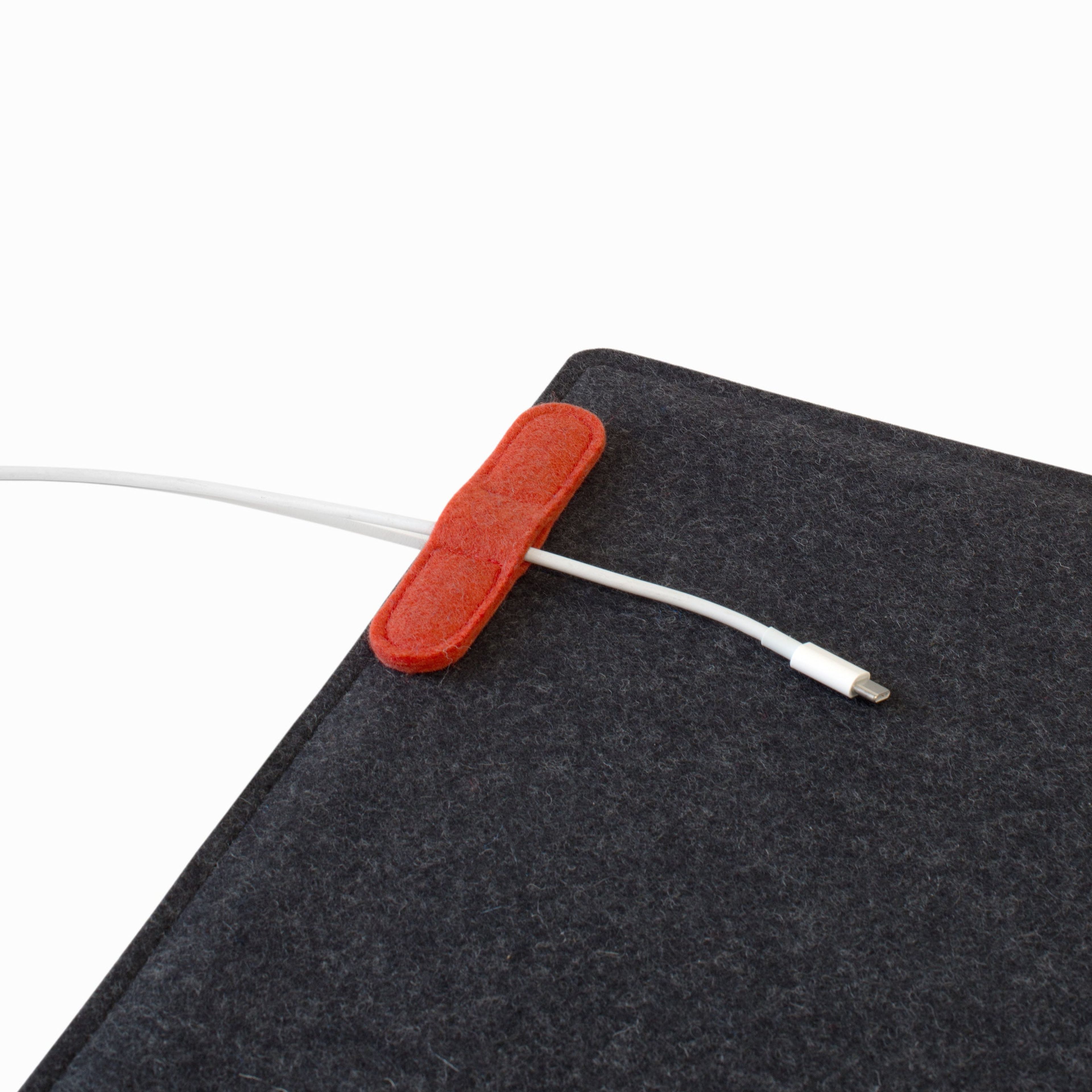 Magnetic Cable Keeper