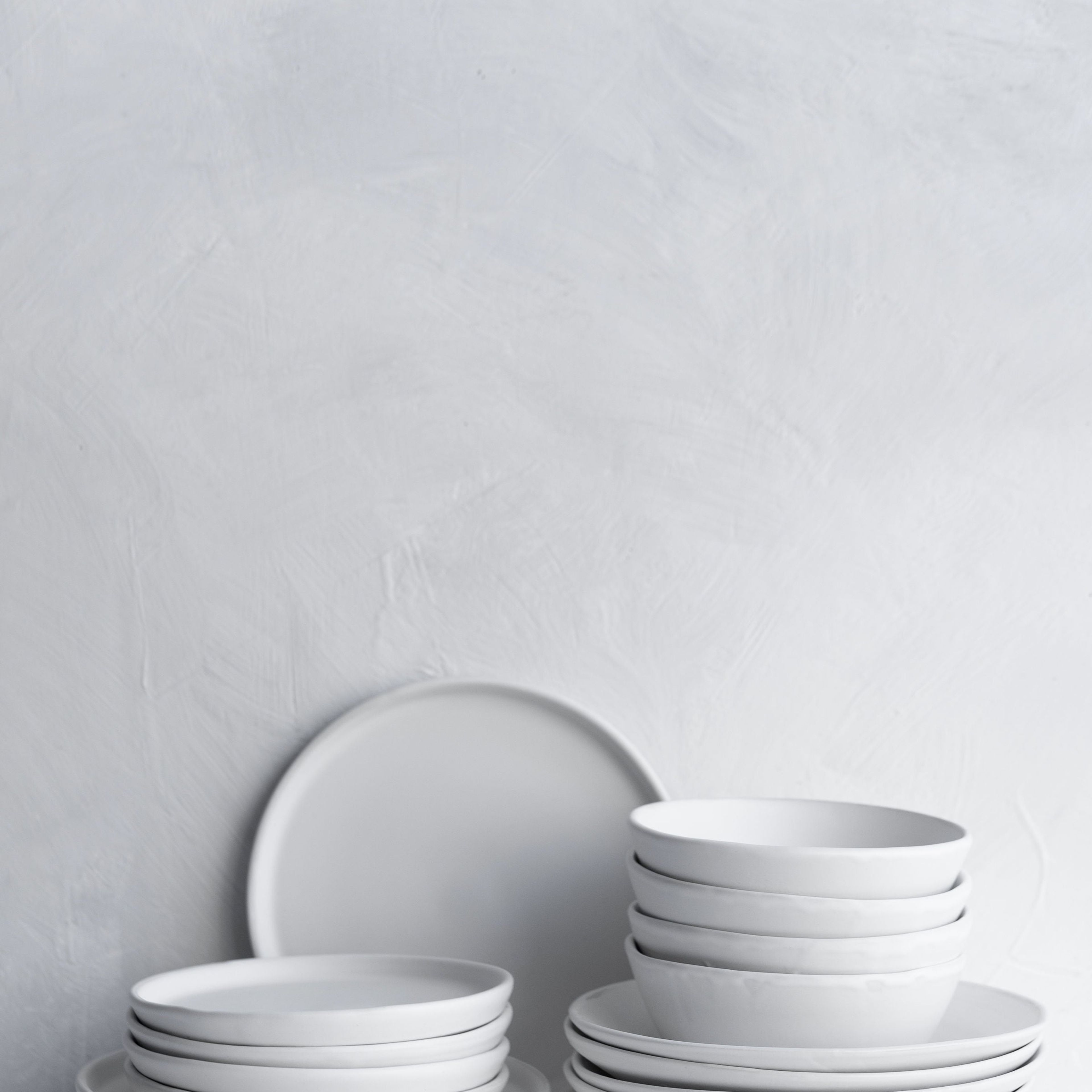DBO HOME Handmade Pinch Porcelain Serving Bowls