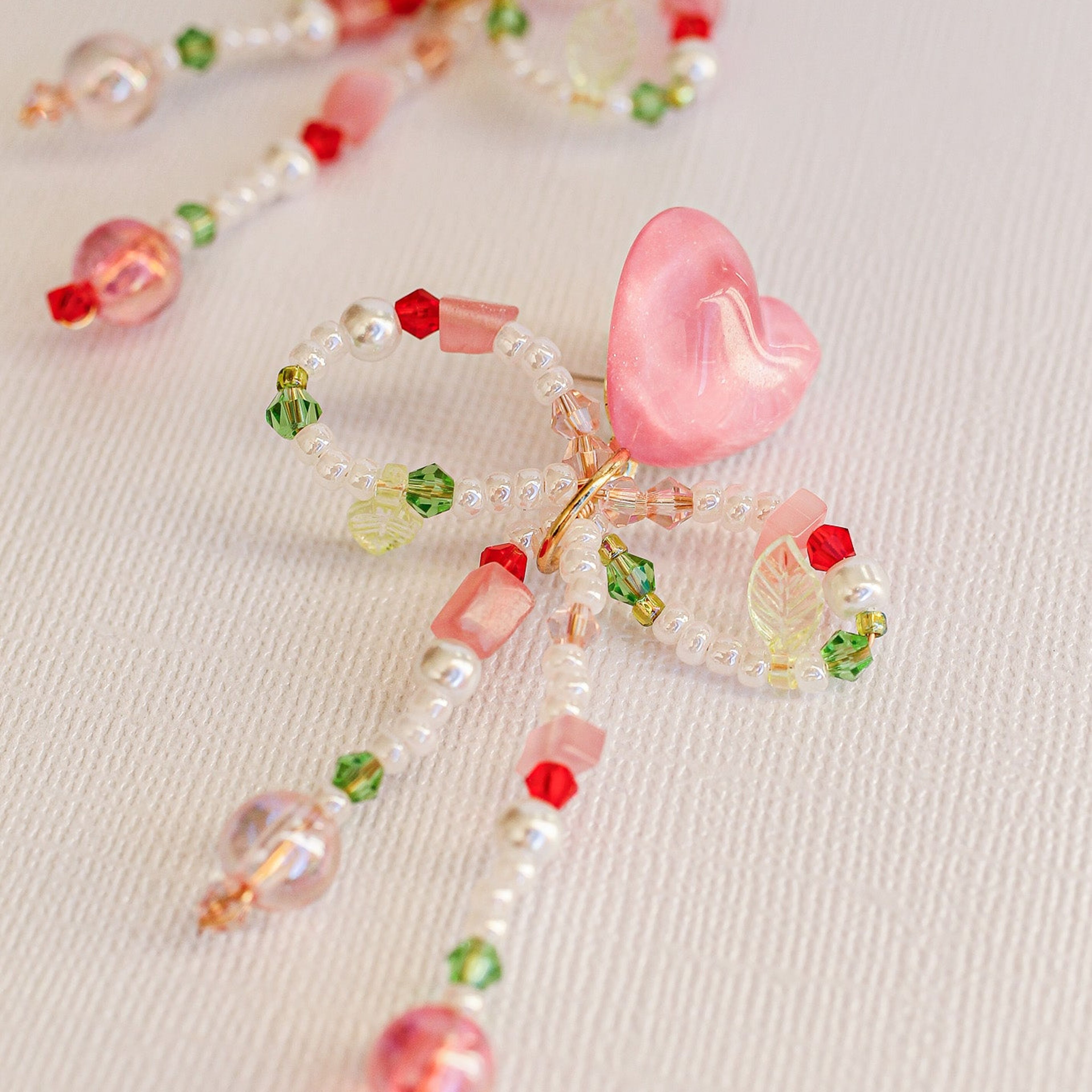 Sweethearts Dangle in Pink Beads