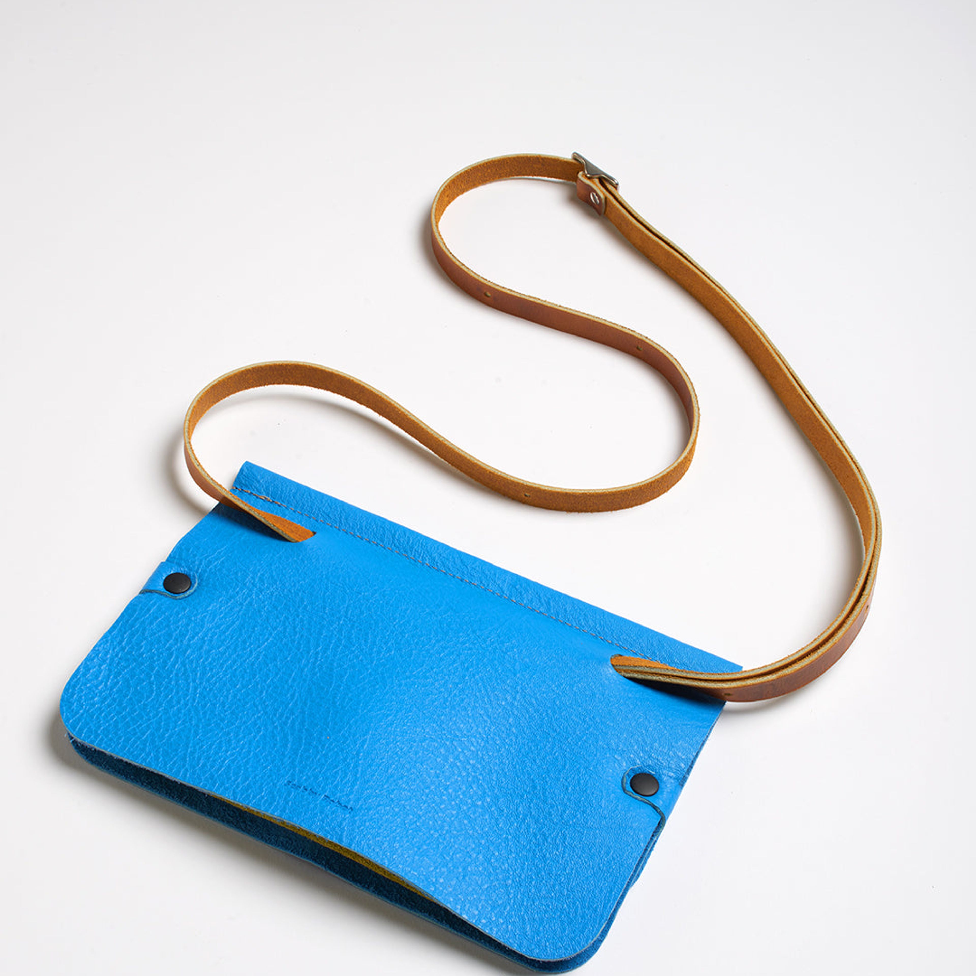 The Novella bag - Sky blue leather