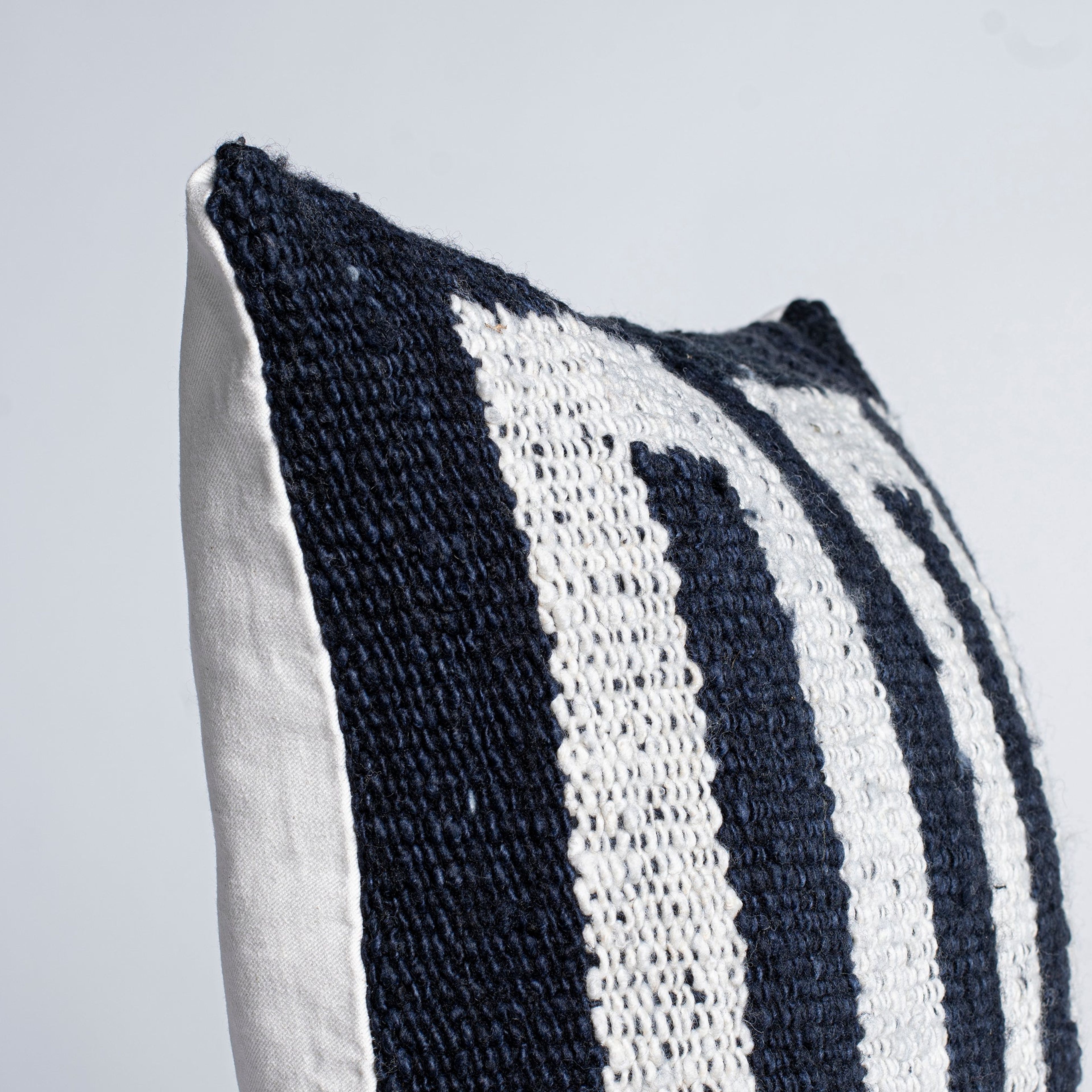 Indigo Pillow Cover in Organic Wool Hand-Dyed Sendero 21*21