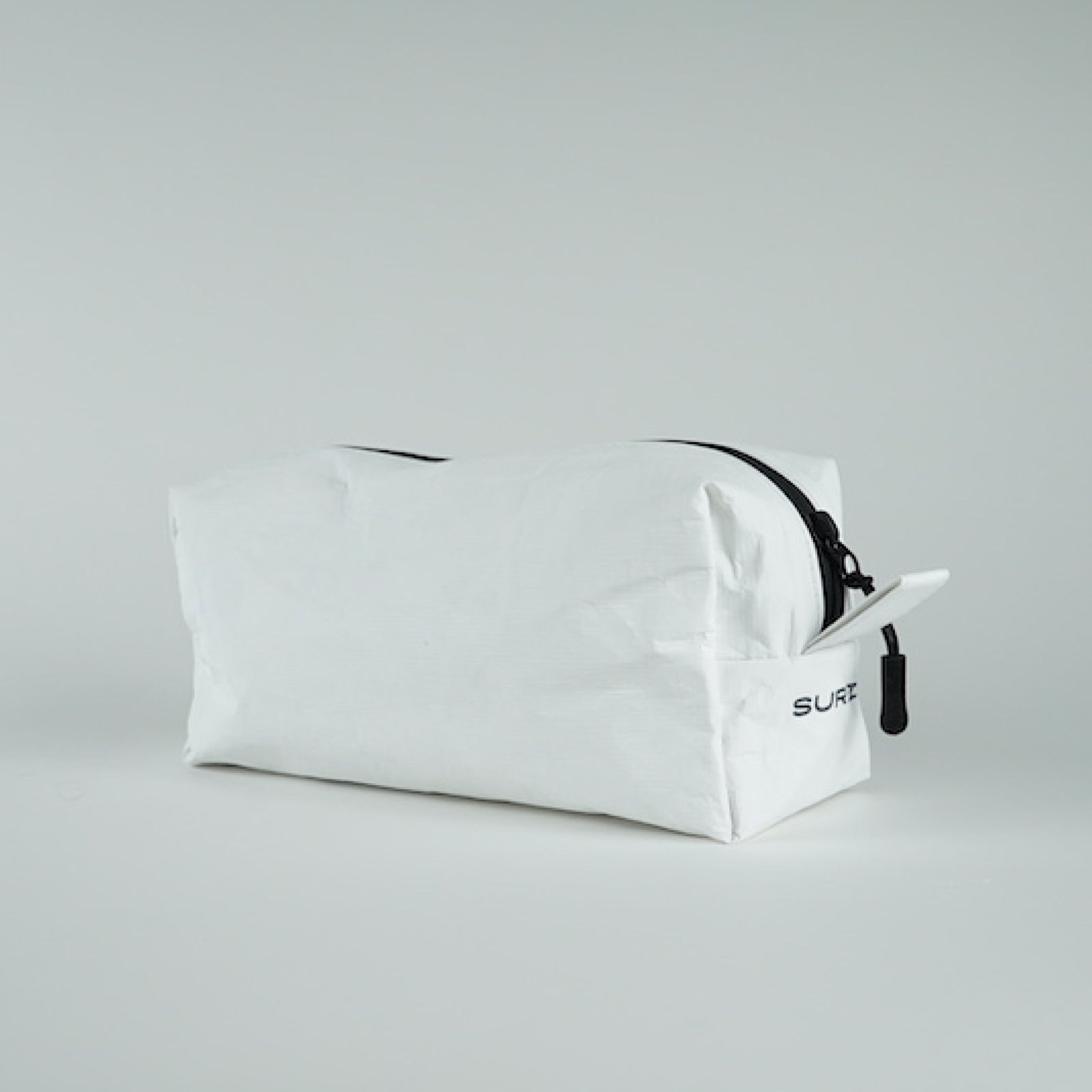 SURI Washbag - Recyclable Tyvek Paper