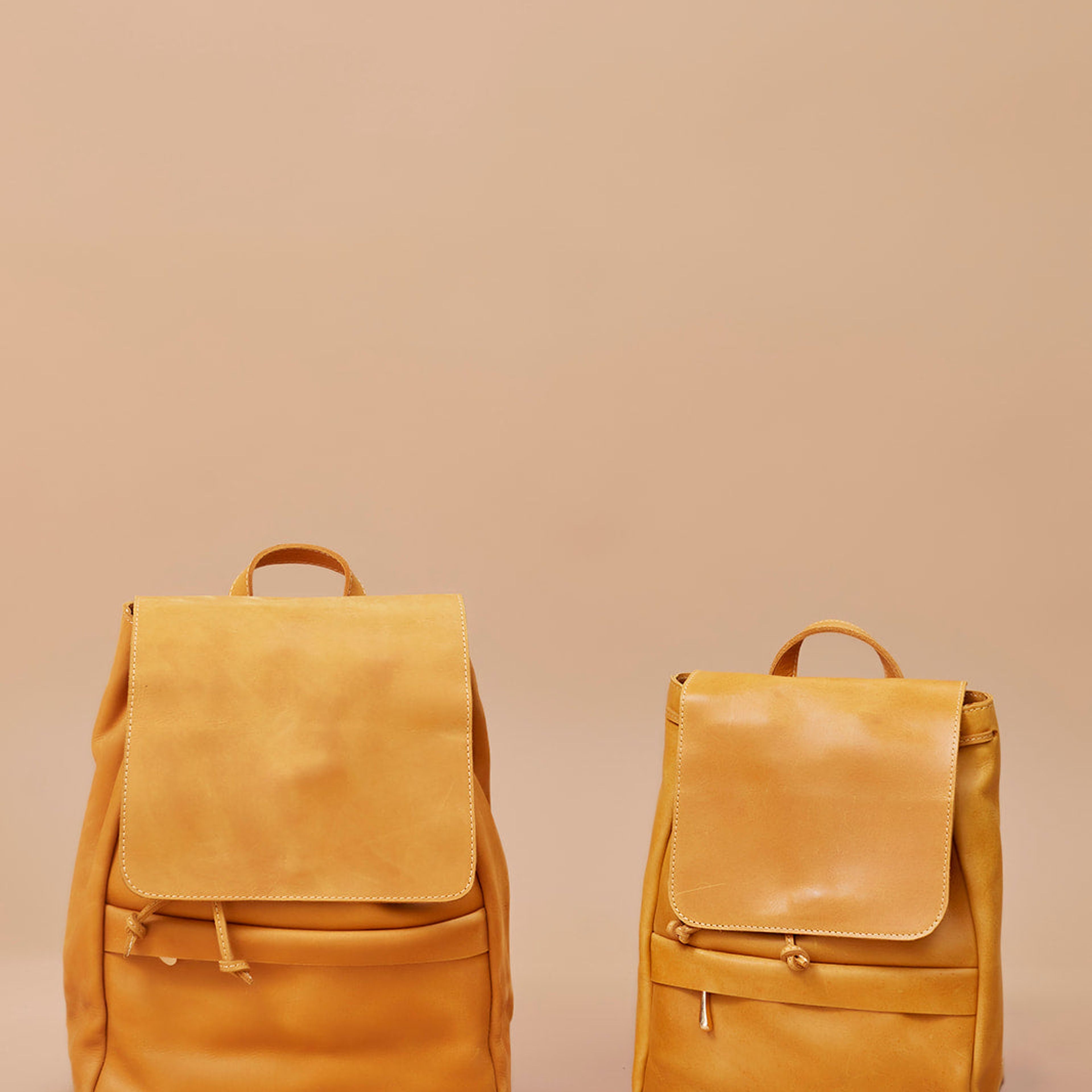 Mini Enku Leather Backpack - Walnut
