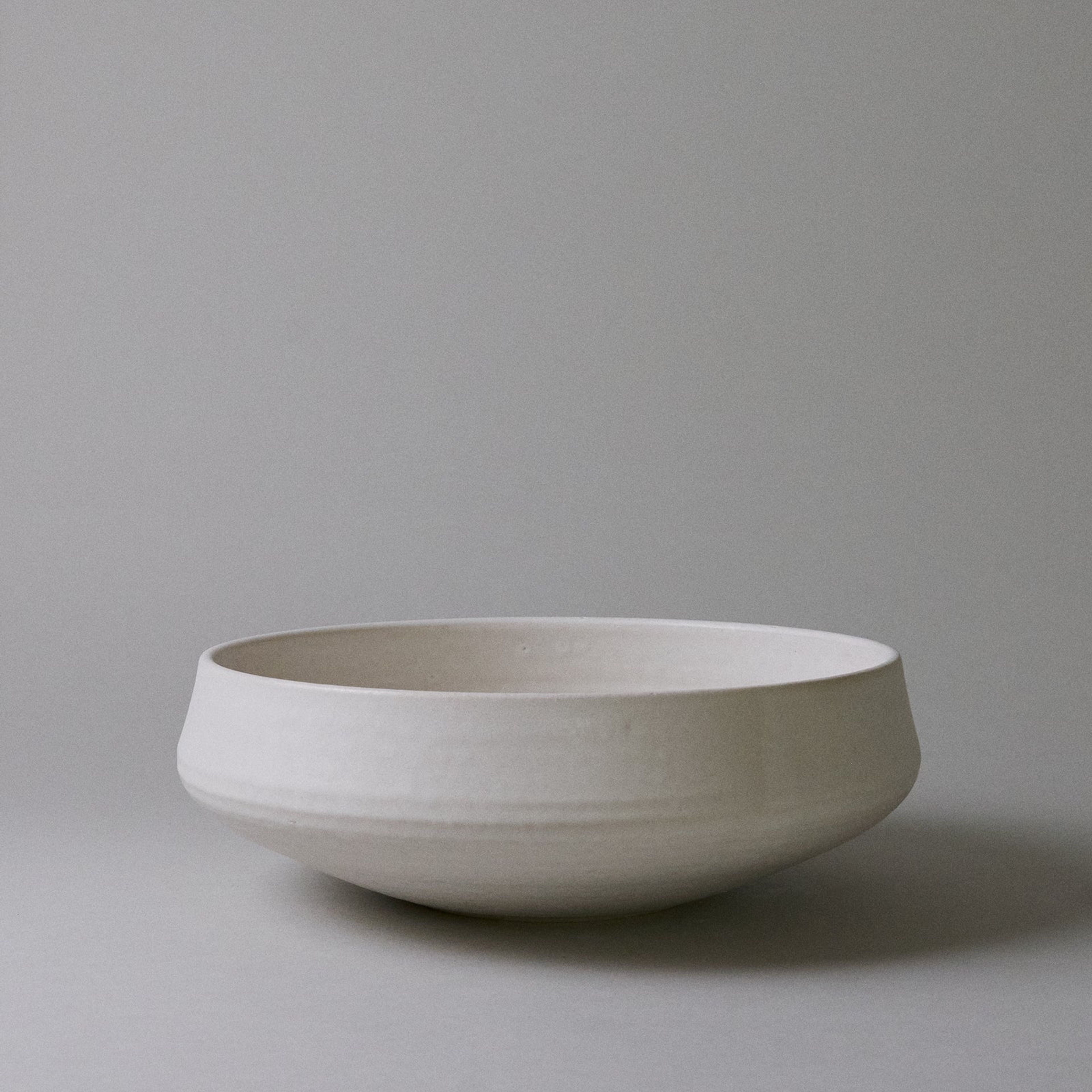 Rounded Bowl in Ivory