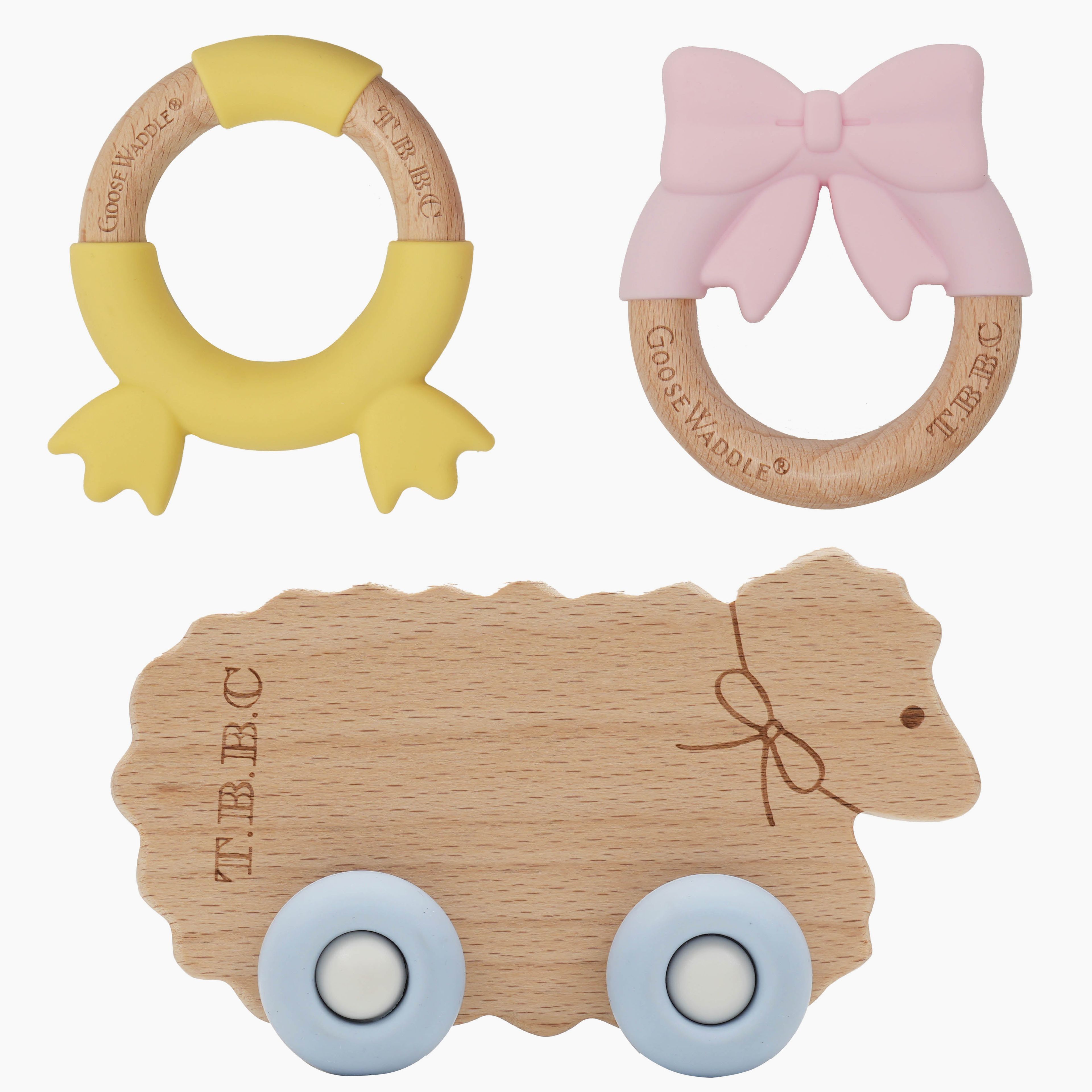 The Beaufort Bonnet Company Sheep with Bow & Blue Wheels Teether