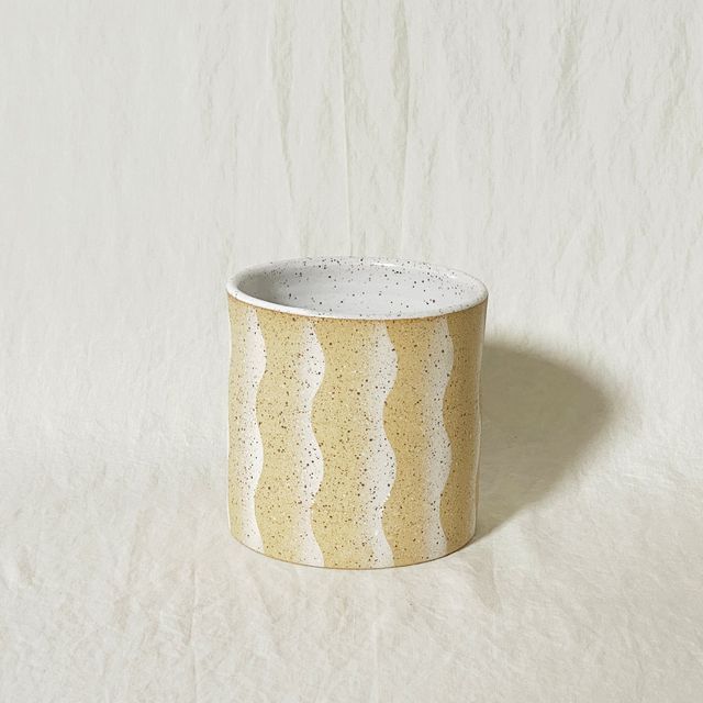 Wavy Cup - Large Pattern - White