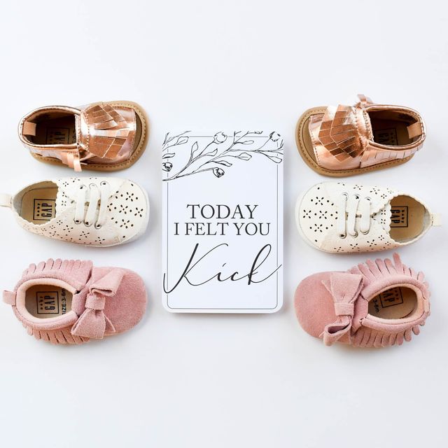 Pregnancy Milestone Cards | Baby Announcement | Expecting Mom Gift