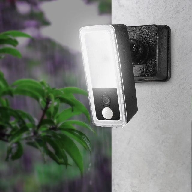 KODA Security Camera with Motion-Activated Floodlight