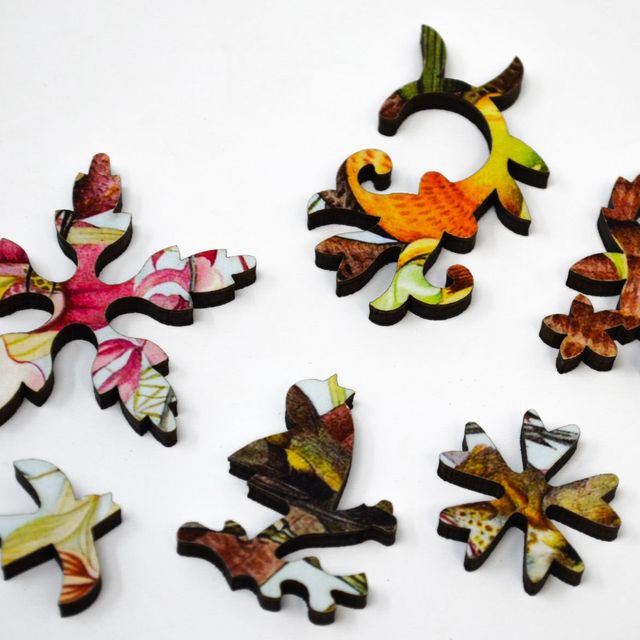 Birds & Orchids (47 Pieces) Mini Wooden Puzzle
