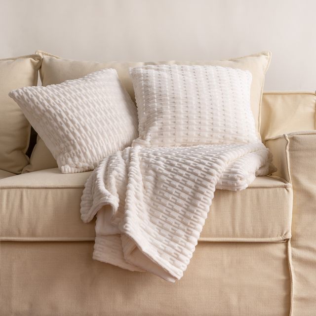 Warm Faux Fur Throw Blanket Set – Striped