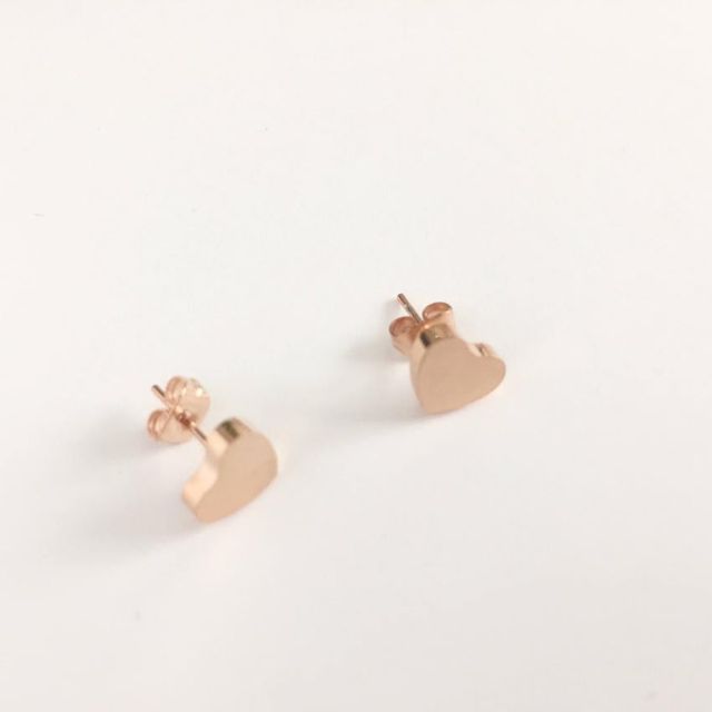 Heart Stud Earrings | 18k Gold Plating