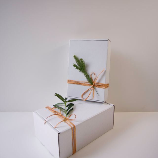Gift Wrapping / Hand-Written Note