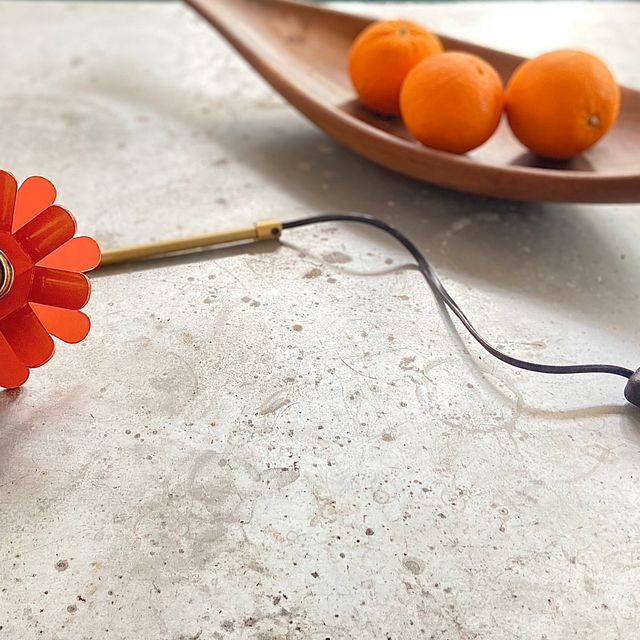 Modern Flower Table Lamp - Orange