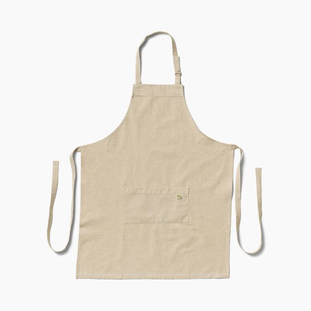 Organic Cotton Apron in Cafe