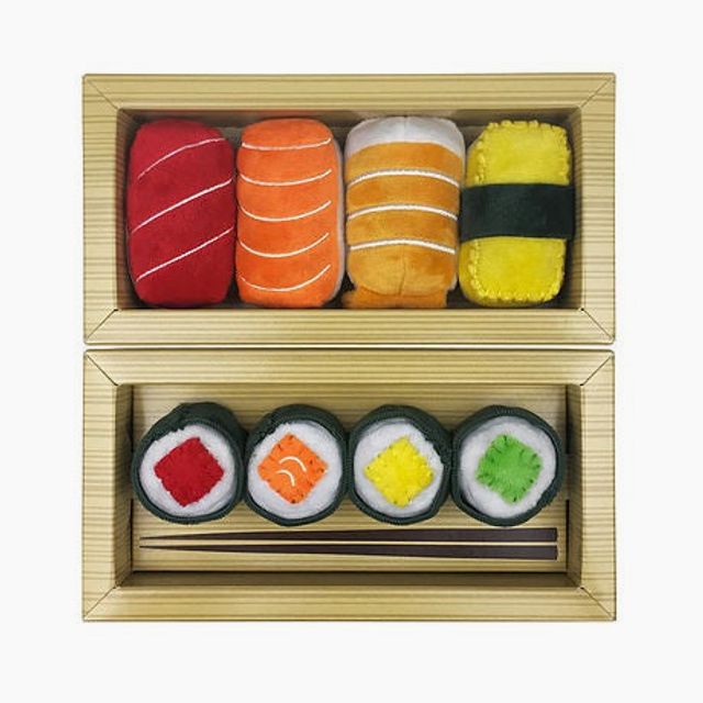 Munchiecat Catnip Nigiri & Maki Sushi Set in Bamboo-Print Bento Style Box (8-pc)