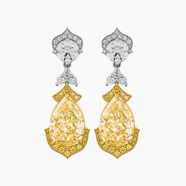 Drop earrings in Platinum & 18K Gold Pear Shape Fancy Light Yellow Diamonds