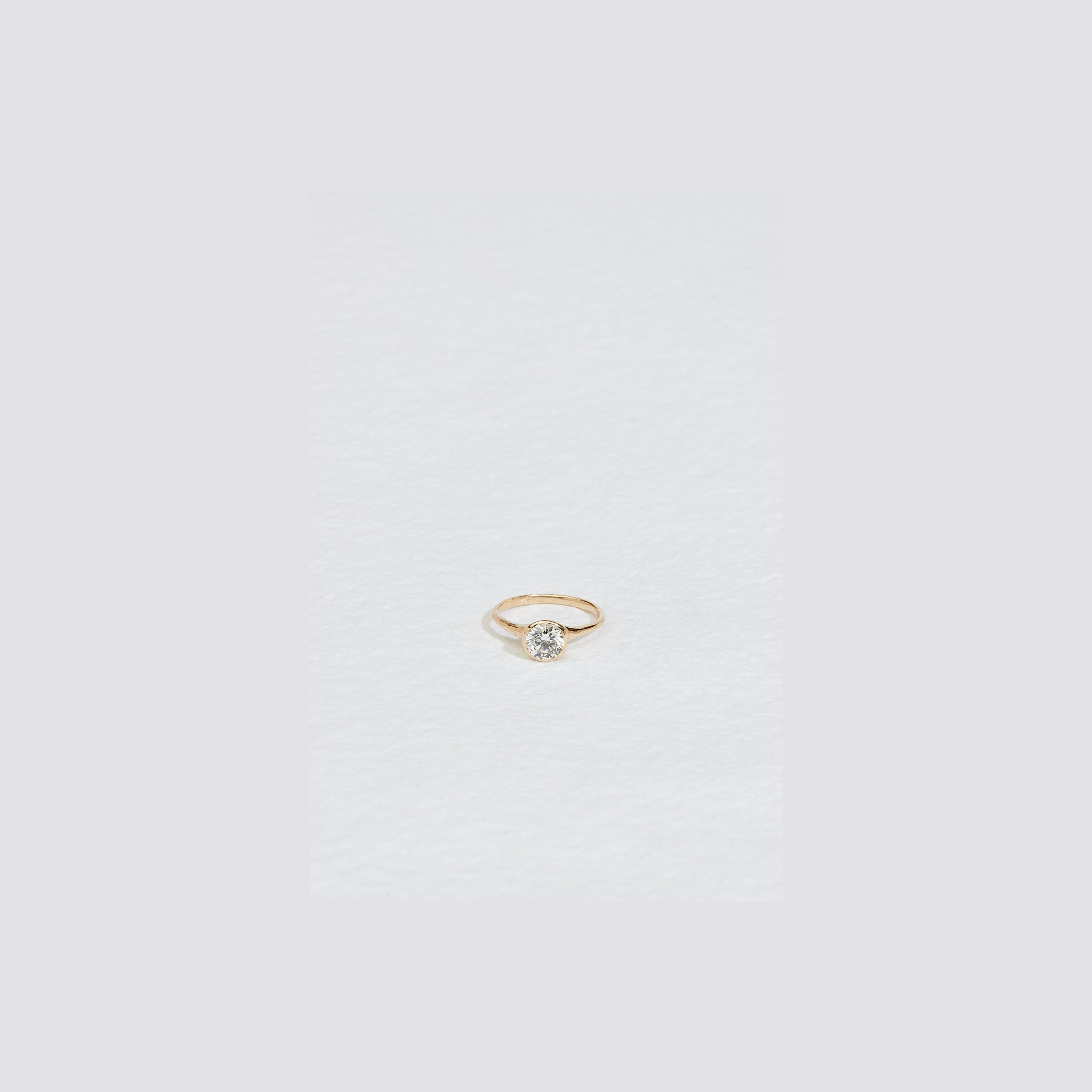 JP GILD BEZEL SET WHITE DIAMOND RING - 1.03ct
