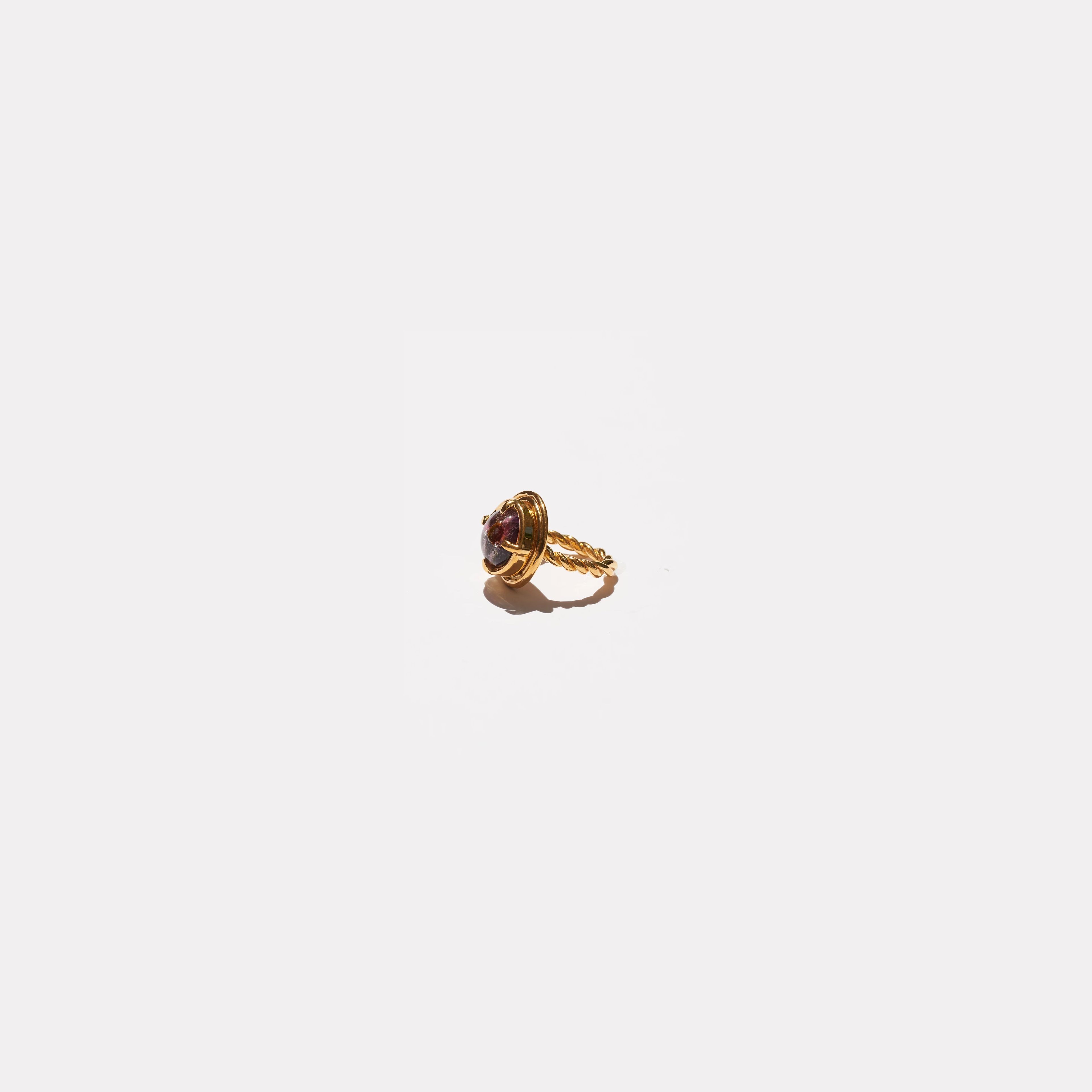 Asteria Ring Gold Plated