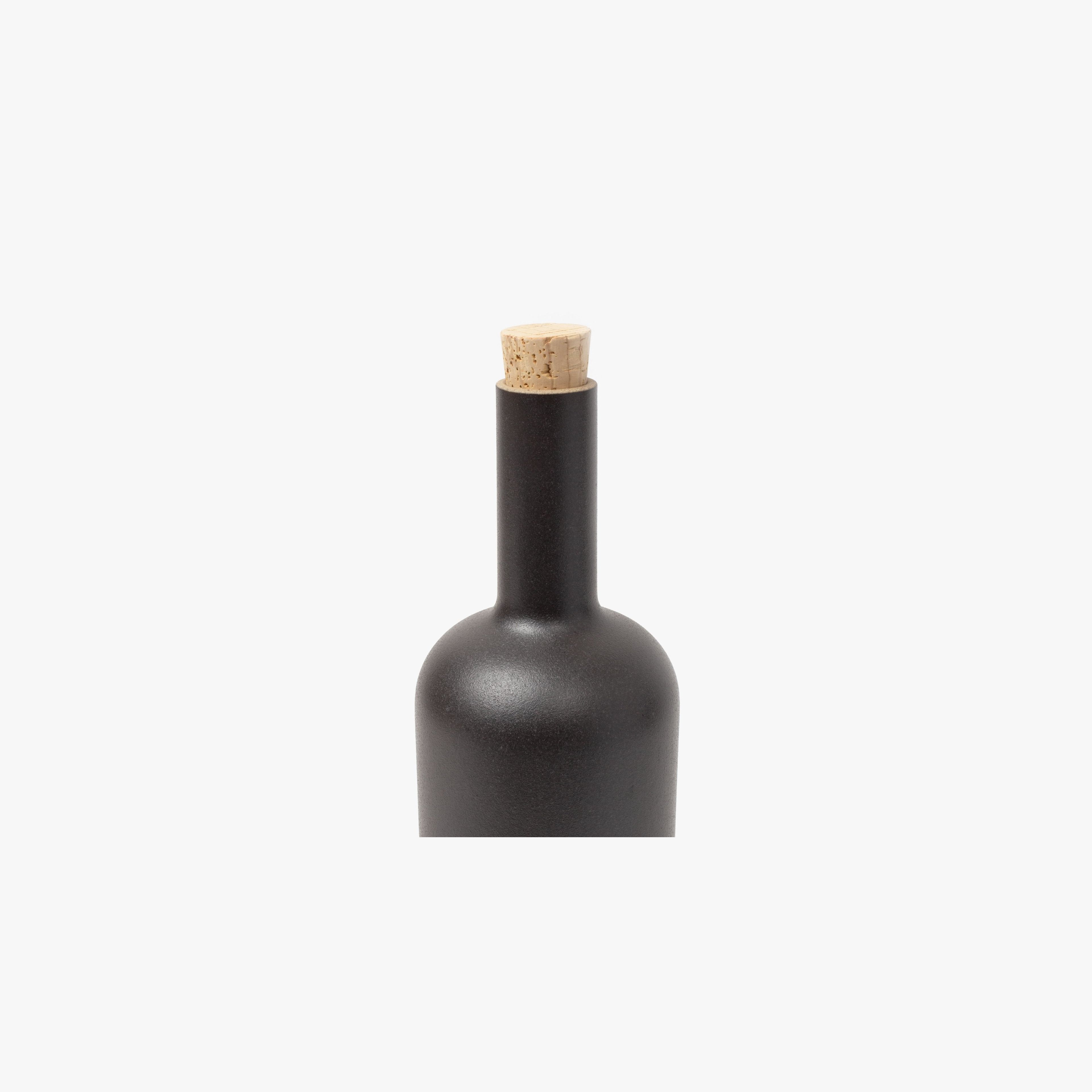 Hasami Bottle (Matte Black)