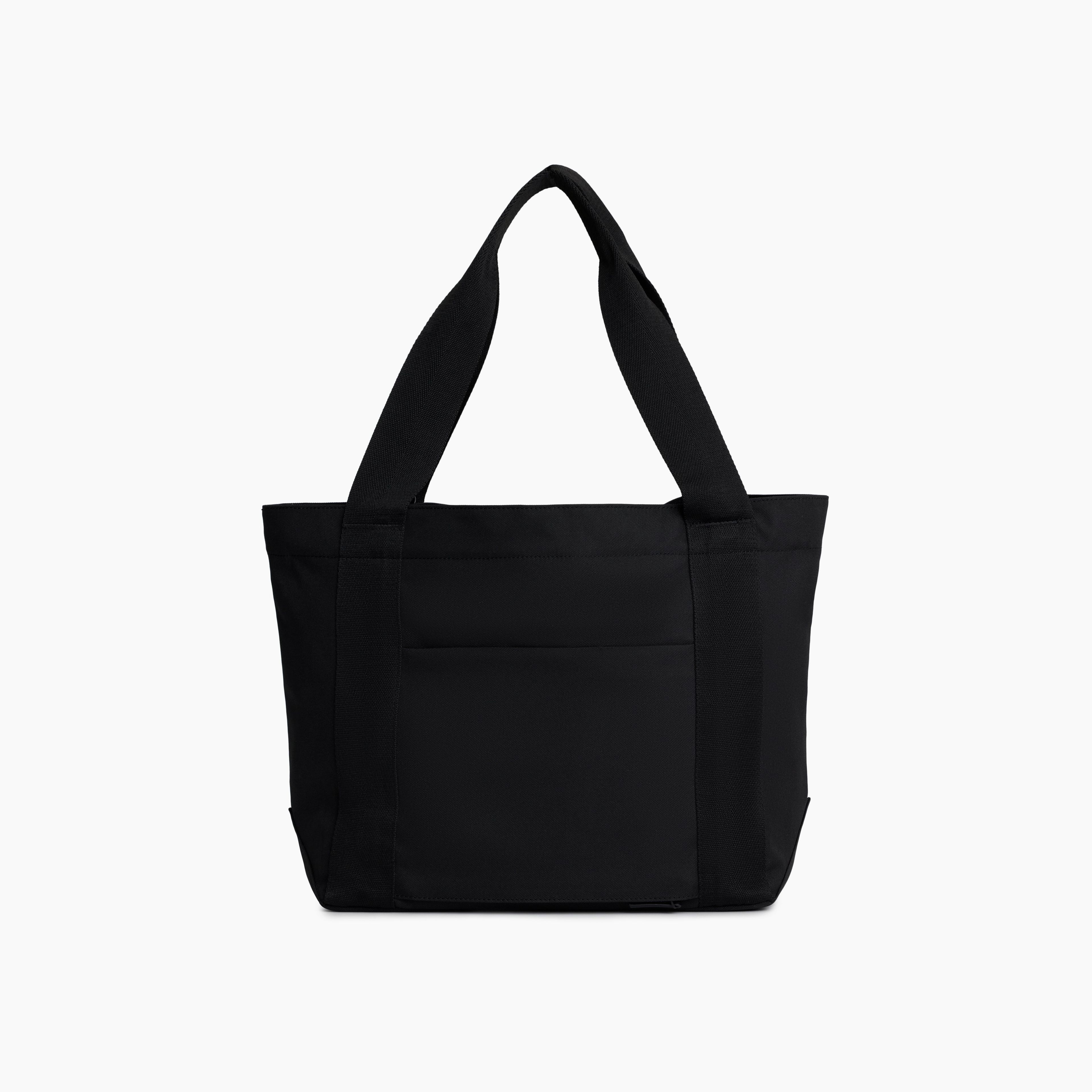 The BÉISics Tote in Black
