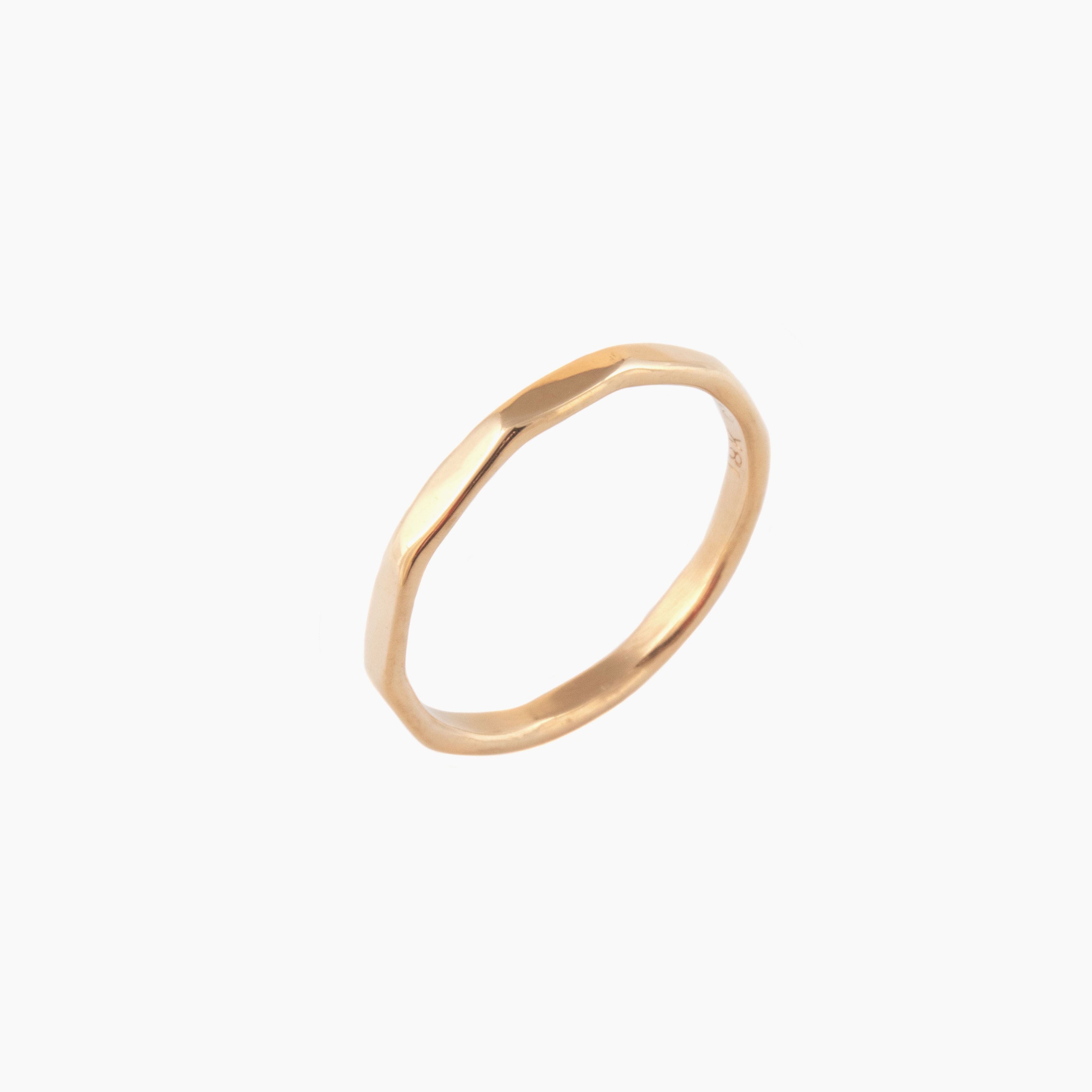 Faceted Wedding Band in 18KY Gold