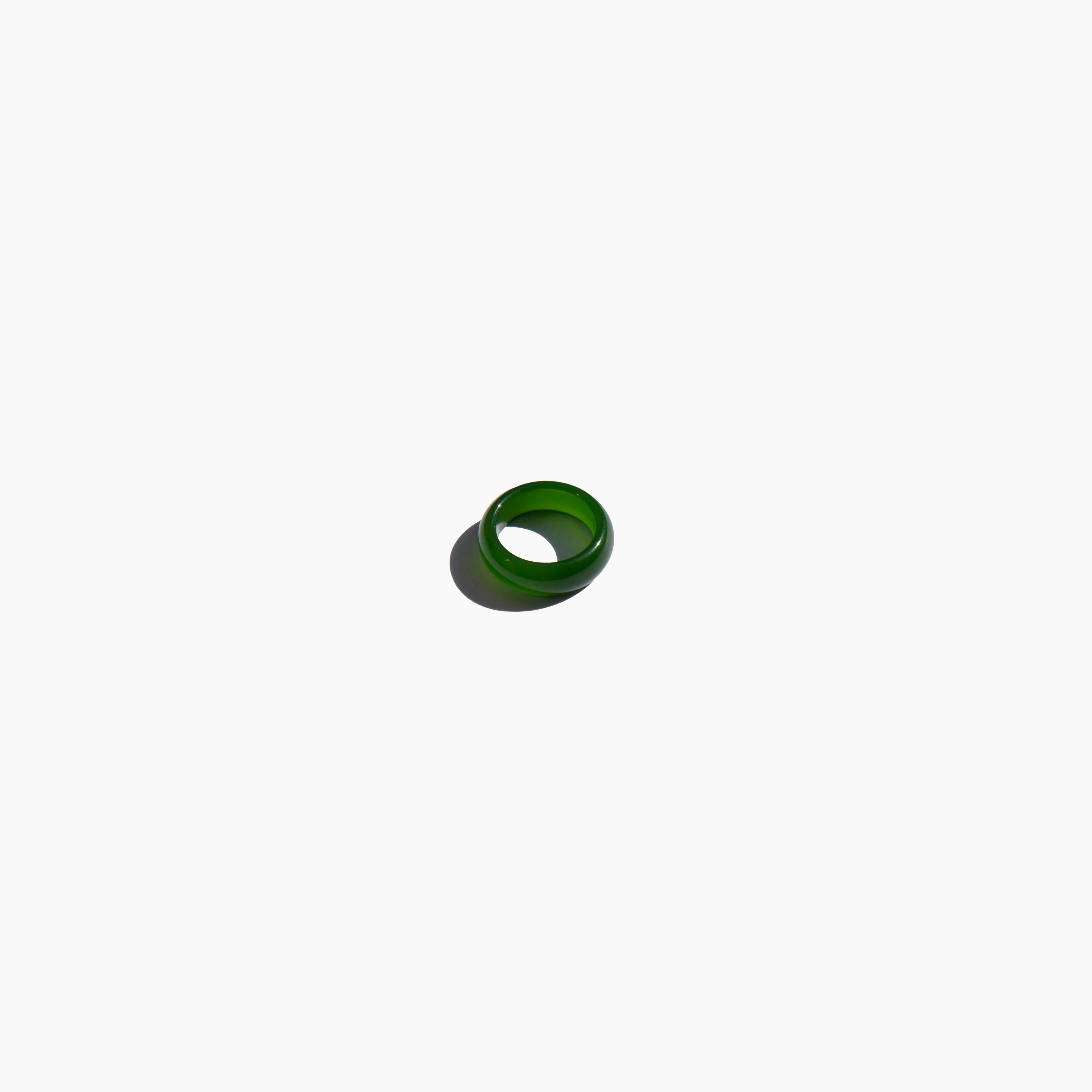 Lime — Dark green jade stone ring